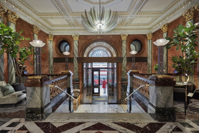 london-2017-hotel-lobby-entrance