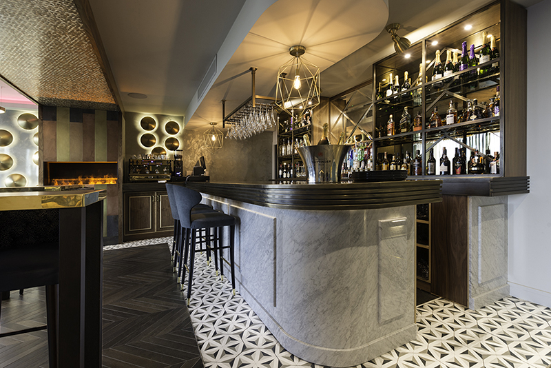 the seven hotel furnotel bar