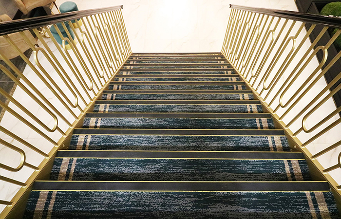 Design Insider Wilton Imperial Banquet Stairs
