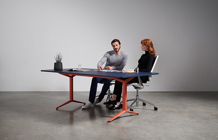 Design Insider Boss Table ACDC Standing Work